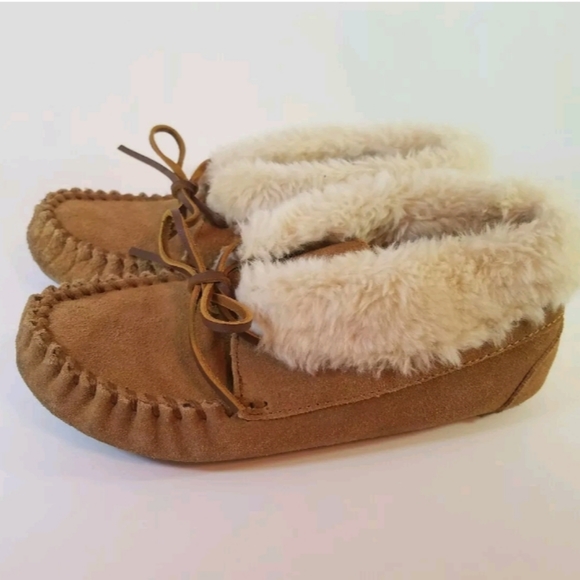 minnetonka charley bootie